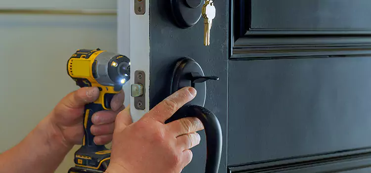 Commercial Door Lock Installation Elmont
